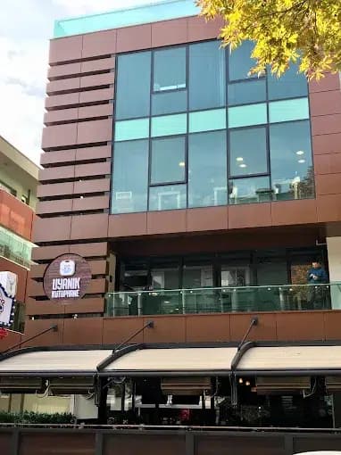 Uyanık Kütüphane Ankara Bahçelievler şubesi