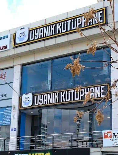 Uyanık Kütüphane Ankara Yaşamkent şubesi