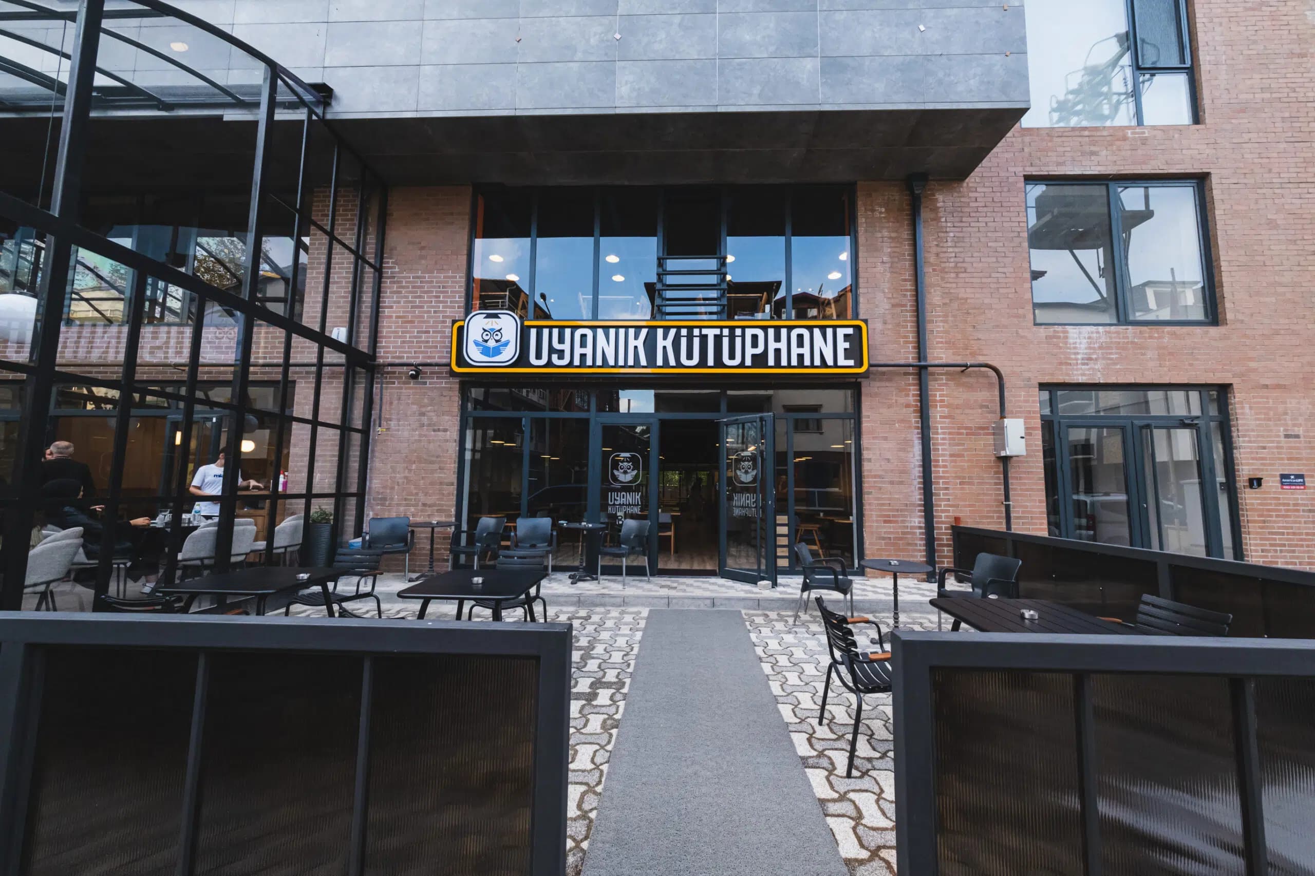 Uyanık Kütüphane Kocaeli Alikahya şubesi