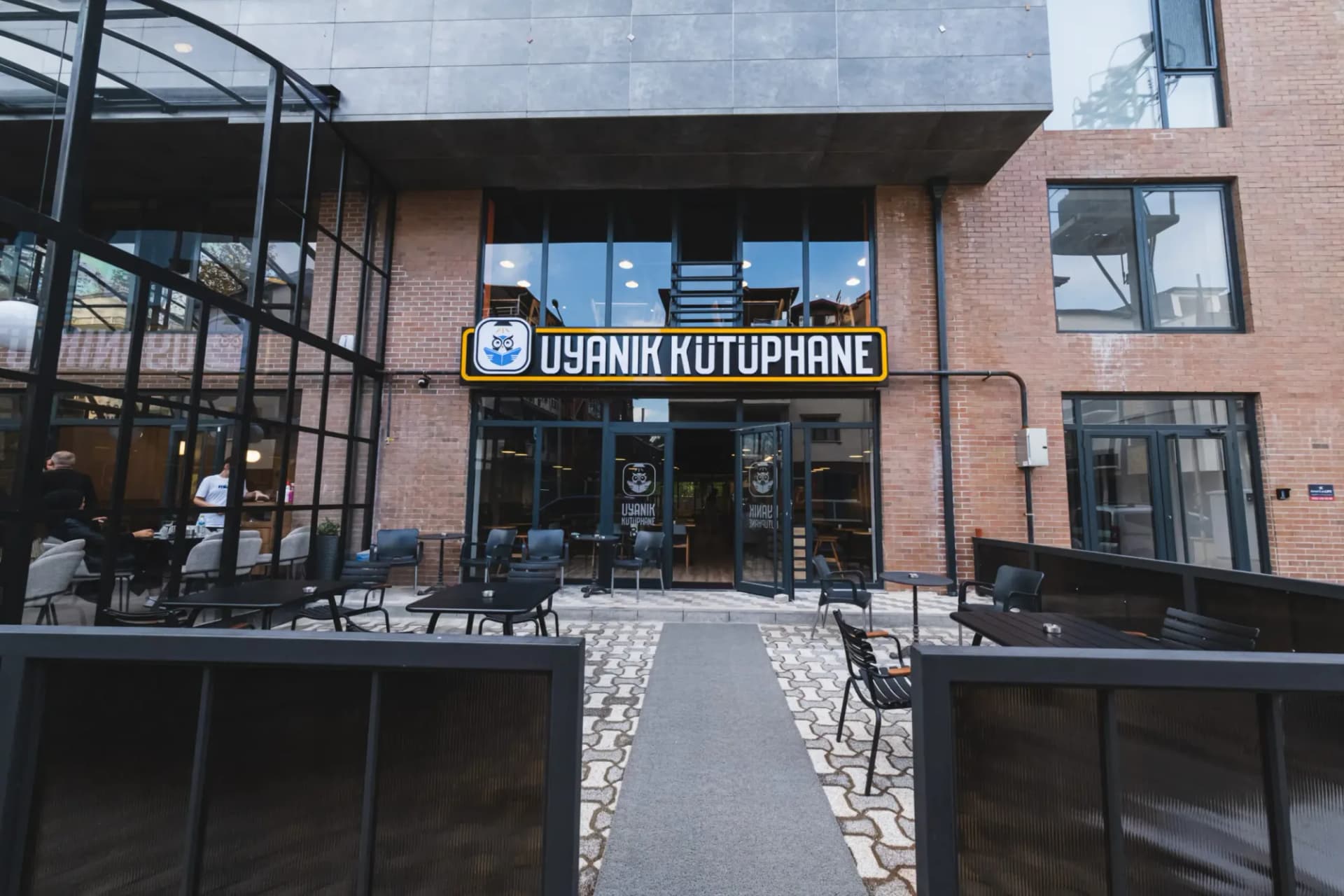 Uyanık Kütüphane Kocaeli Alikahya şubesi